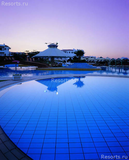 Dreams Beach Resort 10